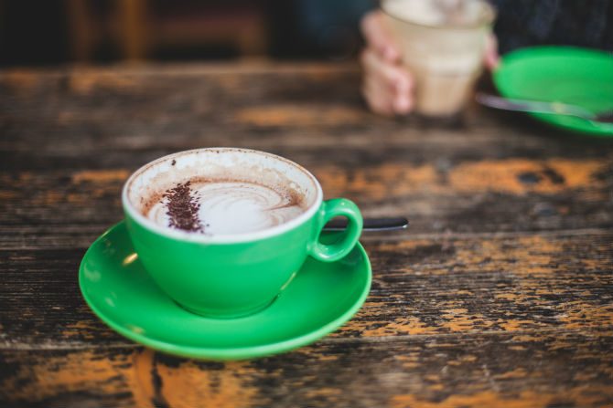 gå upp tidigt kaffe på morgonen