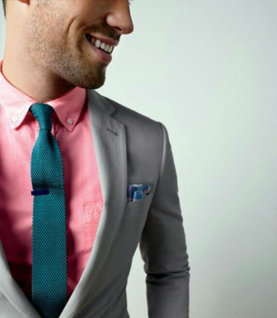 rosa-skjorta-grå-kostym-80