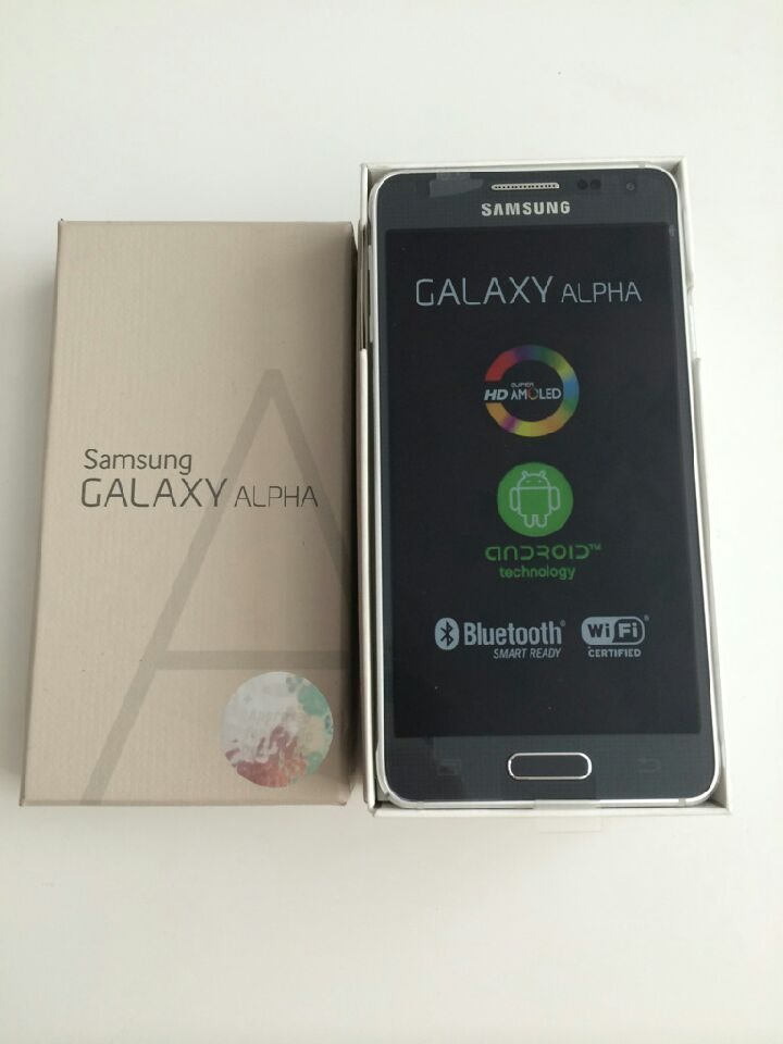 Samsung Galaxy Alpha unboxing2