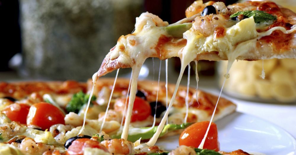 Hur värmer man pizza bra