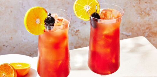 cocktail hurricane drink