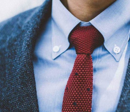 slips till button down kan man ha det