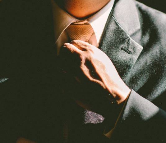 Klädkod Mörk Kostym – Allt Du Behöver Veta Om Denna Klassiker klädkod mörk kostym