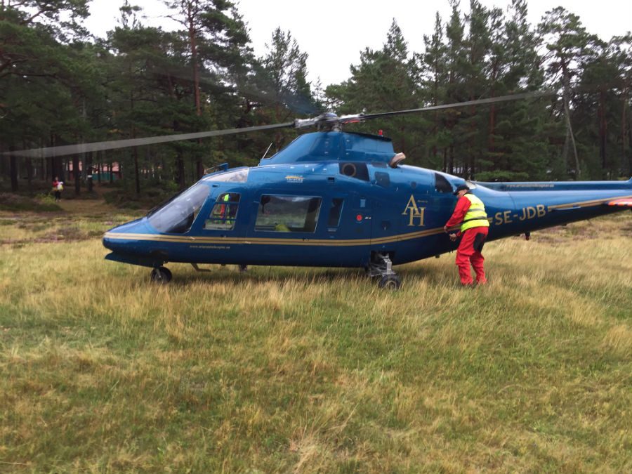 flyga helikopter i stockholm pilot