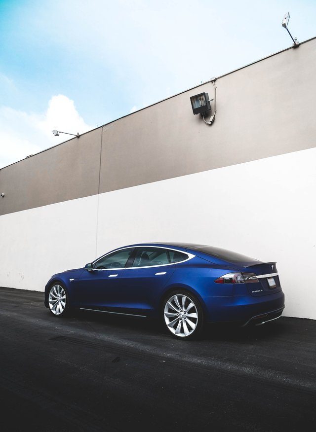 tesla aktie