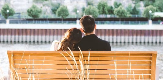 Bra Tinder-Bio Som Kille – 5 Tips Och 6 Exempel! bra tinder bio kille