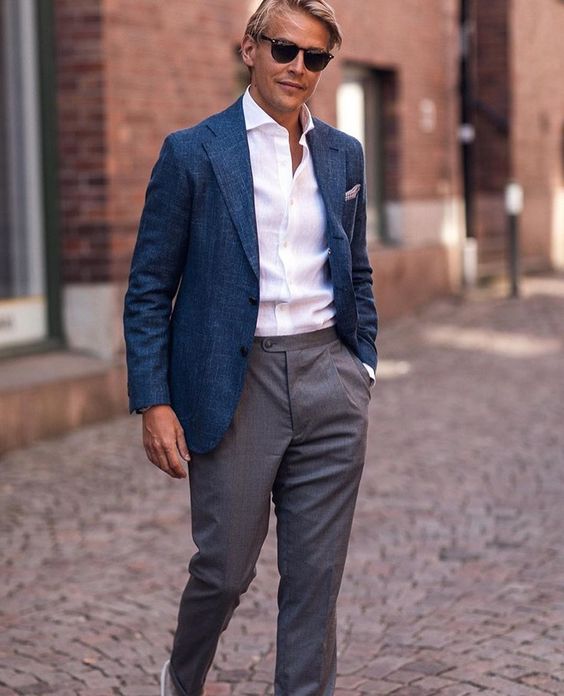 business casual outfit grå byxor blå kavaj