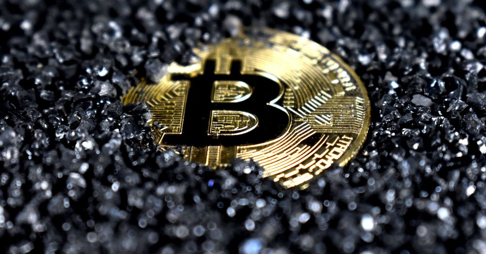 bitcoin i svart kristallsand
