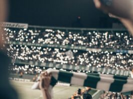 Hur Mycket Använder Svenska Män Digitala Betalningar För Onlineunderhållning? fotbollsmatch publik