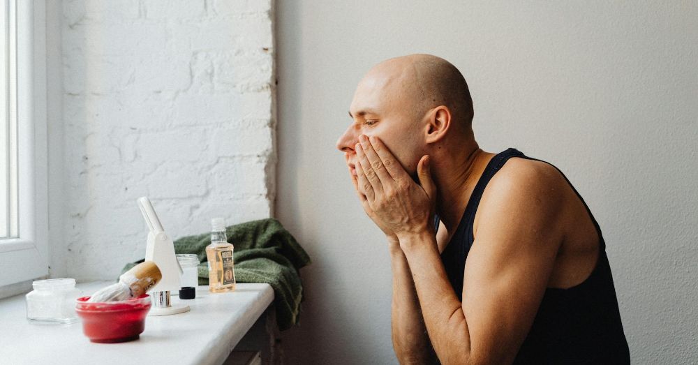 skonsam hudvård för män