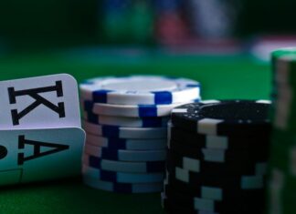 poker marker och spelkort